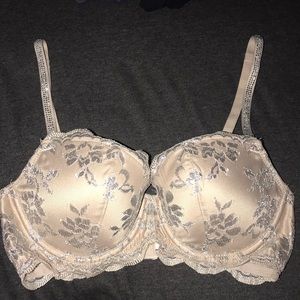 NWOT Victoria’s Secret Dream Angels Lined Demi Bra